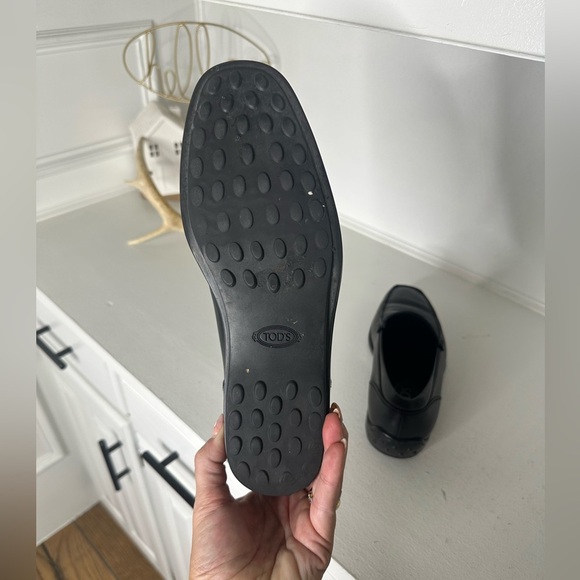 Tod’s Classic Black Leather Fall Quiet Luxury Loafers M 6.5 W9 Made in Italy - Picture 9 of 10